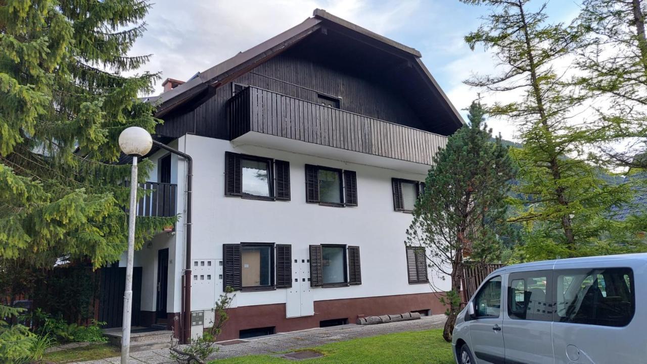 Apartma Marjetica Gozd Martuljek Kültér fotó